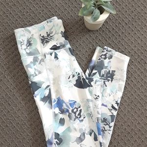 Athleta High Rise 7/8 leggings